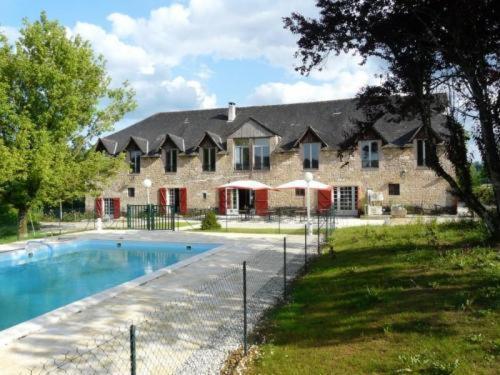 Logis Hotel Auberge De Cartassac Cressensac-Sarrazac Εξωτερικό φωτογραφία