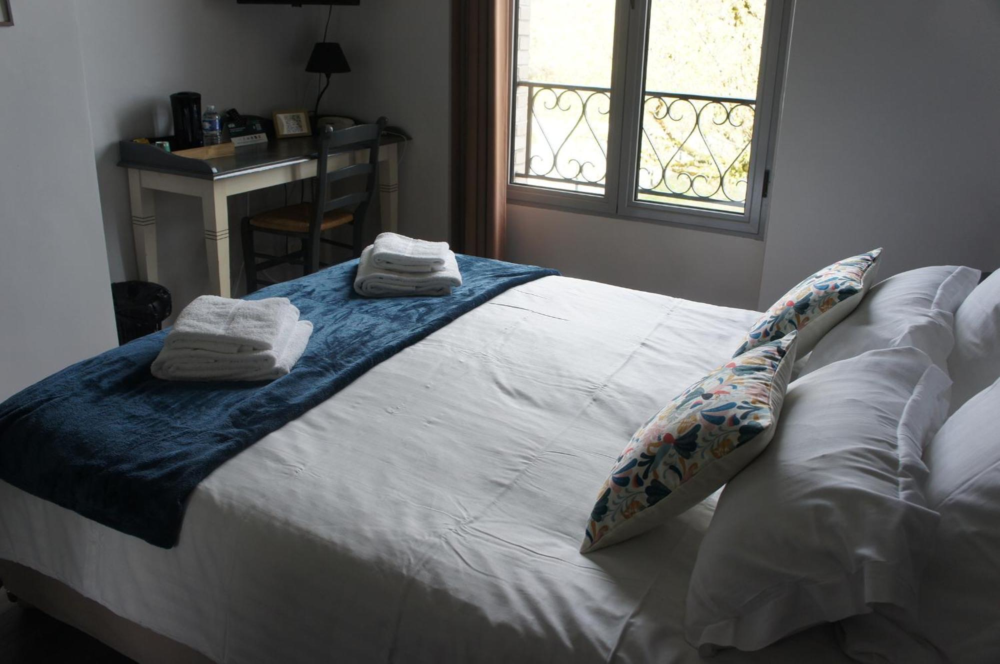 Logis Hotel Auberge De Cartassac Cressensac-Sarrazac Εξωτερικό φωτογραφία