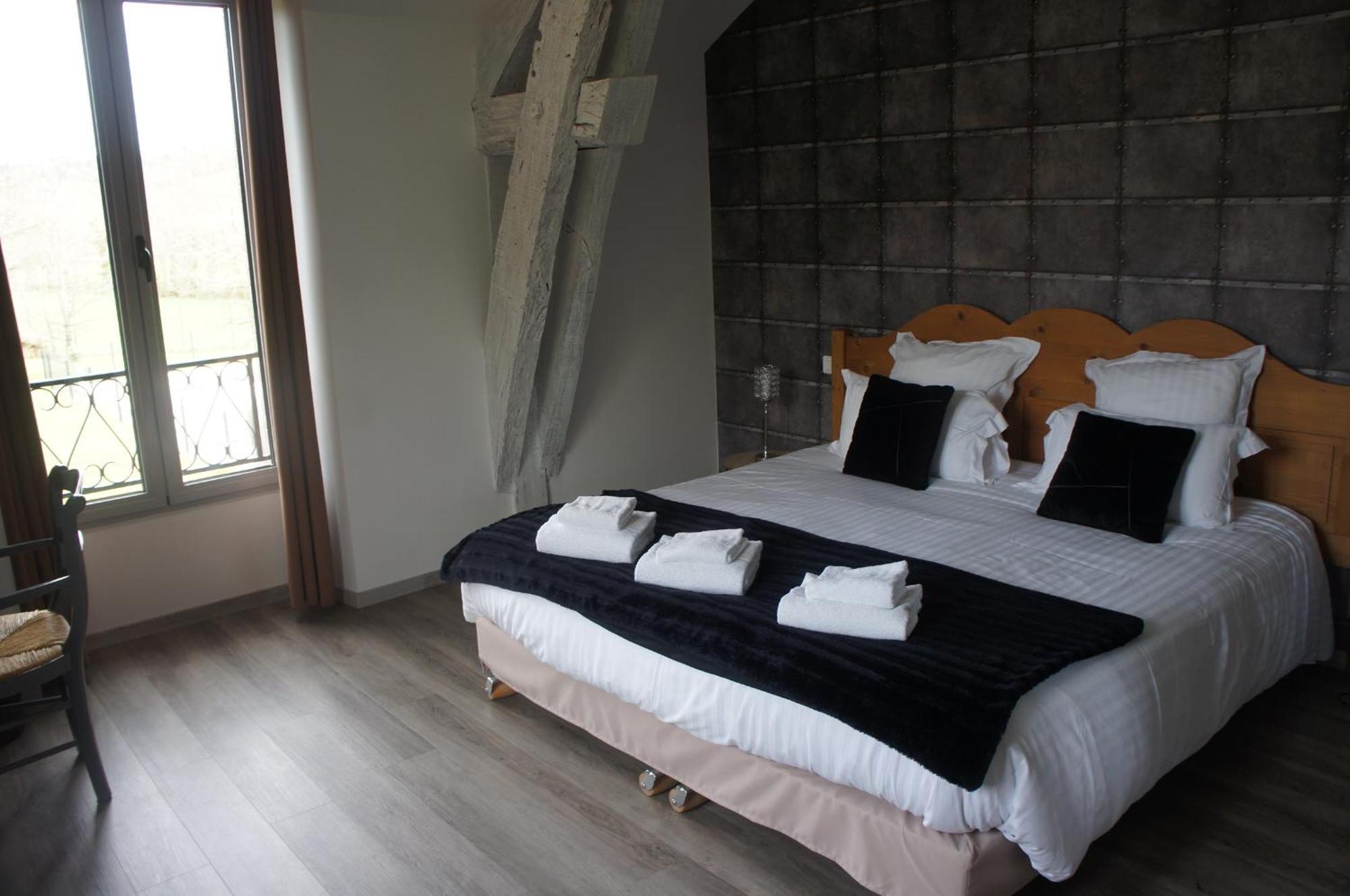 Logis Hotel Auberge De Cartassac Cressensac-Sarrazac Εξωτερικό φωτογραφία