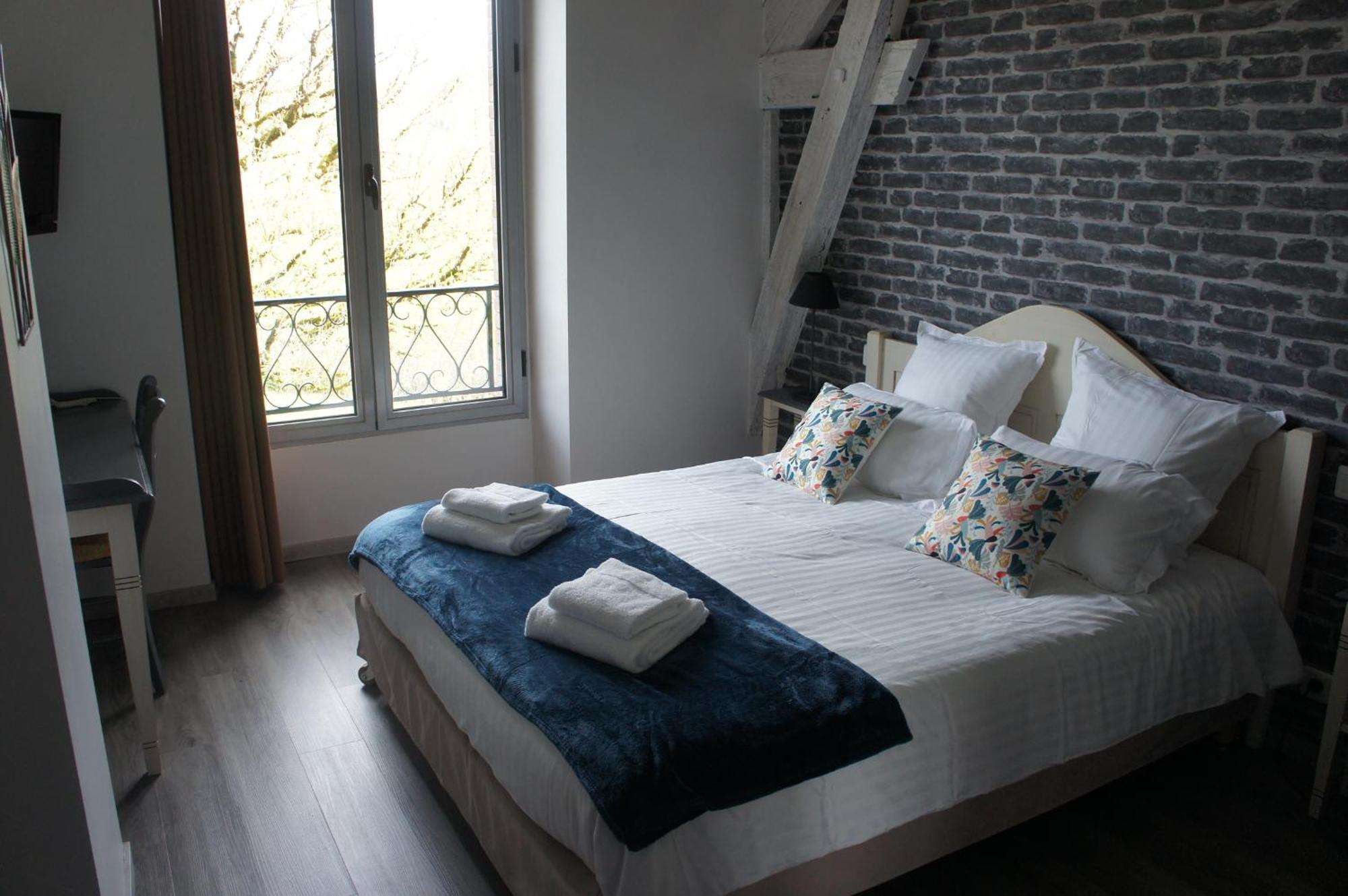 Logis Hotel Auberge De Cartassac Cressensac-Sarrazac Εξωτερικό φωτογραφία