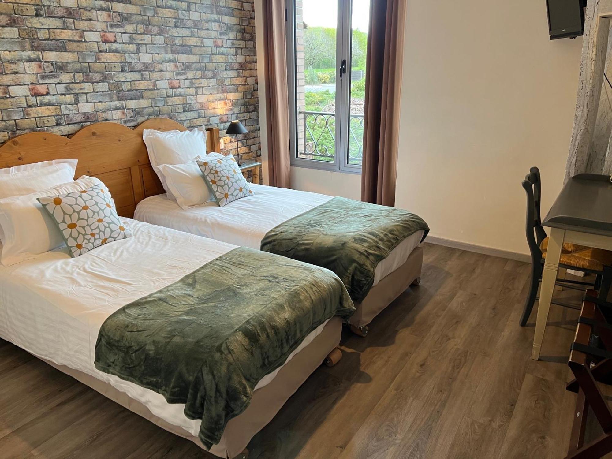 Logis Hotel Auberge De Cartassac Cressensac-Sarrazac Εξωτερικό φωτογραφία