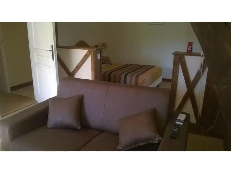Logis Hotel Auberge De Cartassac Cressensac-Sarrazac Εξωτερικό φωτογραφία